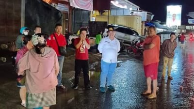 Sowa’a Laoli Ketua PMI Gunungsitoli Pantau Langsung Banjir Yang Melanda Kota Gunungsitoli