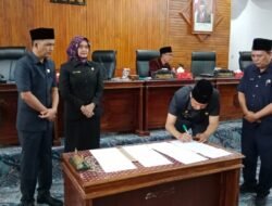 Penandatanganan Nota Kesepakatan Pemkab & DPRD Kaur Tentang KUA, PPAS dan APBD-P 2023