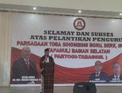 Nikson Nababan Lantik Pengurus Partogi Se-Tabagsel Di Padang Sidempuan