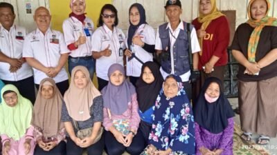 Ketua Dan Wakil,Serta Sekretaris IWOI Kabupaten Bantul Beserta Jajaran Devisi Giat Baksos Terhadap Lansia Serta Anak Yatim