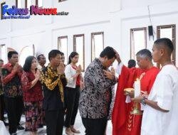 Pemerintah Samosir mengikuti ibadah Jumat Agung di Gereja Katolik St. Antonio Maria Claret
