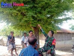 Tak Kenal Hari Libur, Babinsa Koramil 1621-05/Panite Selesai Ibadah Minggu Tetap Kunjungi Warga Binaannya
