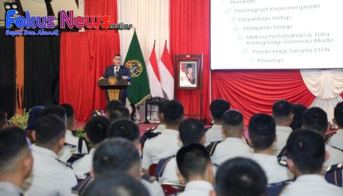 Beri Kuliah Umum di STPN Yogyakarta, Wamen Ossy: Tumbuhkan Jiwa Kepemimpinan dan Jadi Inspirasi