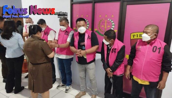 Negara Rugi Rp3,3 Miliar, Kejari Bitung Tahan 5 Tersangka Korupsi Mantan DPRD Kota Bitung