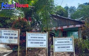 Pekerjaan Proyek Desa Asal Jadi, Kadesnya Ngumpet Dibelakang Kantor Desa Dekat Toilet Hindari Wartawan