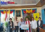 Bank NTT Bangun Kebersamaan, Salurkan Bantuan untuk Pembangunan Aula Paroki Cewonikit