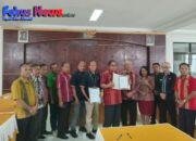 Bank NTT Cabang Borong Salurkan Dana CSR Rp330,4 Juta untuk Pemasangan Meteran Listrik 
