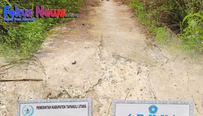 Rabat Beton Hancur Dari Dana Desa 2024, Warga Desa Situmeang Hasundutan : Tidak Mungkin Campuran Semennya Sesuai RAB!
