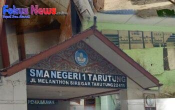 Buruknya Pengelolaan Anggaran SMA Negeri 1 Tarutung, Pemerhati : Kepala Sekolah Kencing Berdiri, Murid Kencing Liar