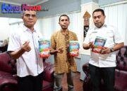 Kepala Dinas Pendidikan dan Kebudayaan Provinsi NTT Menerima Produk Abon Ikan Tuna dari SMK Negeri Bukapiting Sebagai Wujud Hasil Program OSOP