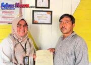 Kantor Pertanahan Kabupaten Tapanuli Utara Laksanakan Penyerahan Sertipikat PTSL di Desa Hutanagodang
