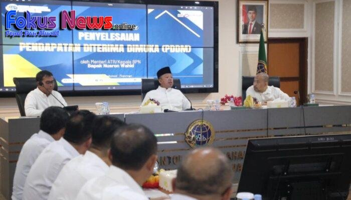 Dengar Langsung Persoalan Layanan di Lapangan, Menteri Nusron Kumpulkan Sejumlah Kepala Kantor Pertanahan di Jawa Barat