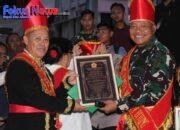 Peringatan Harkitnas di Bitung, Dandim 1310 Terima Penghormatan Adat