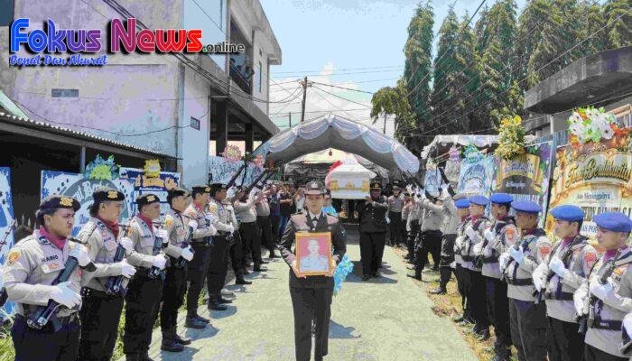 Kombes Pol Steidy Raranta Dilepas dengan Upacara Dinas Kepolisian