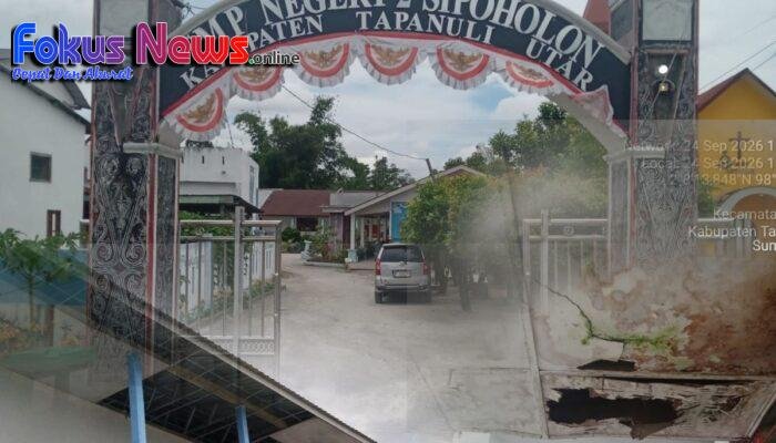 Penampakan Gedung Sekolah SMP Negeri 2 Sipoholon Sangat Miris, Pemerhati : Kalau Tidak Bisa Merawat Sekolah Itu, Sipumpe Aja Dibikin Kepala Sekolah Disitu!