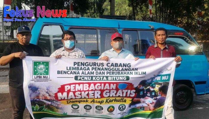 LPBI NU Bitung Bagikan Masker Gratis untuk Antisipasi Dampak Kabut Asap Karhutla